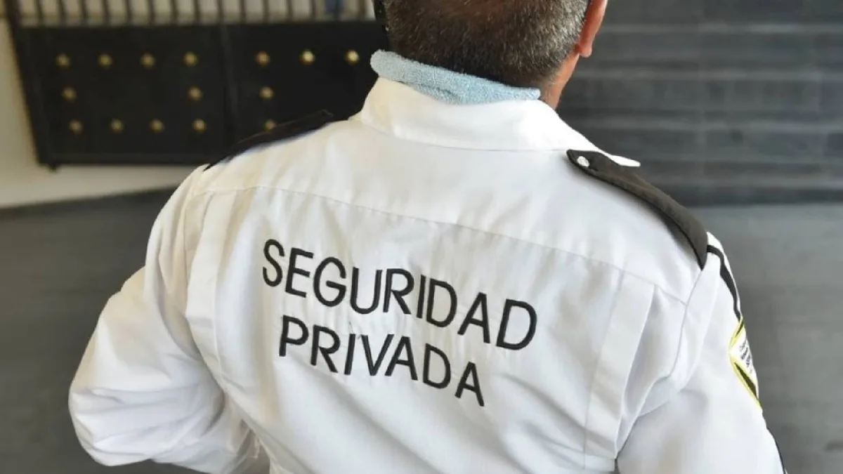 Aumento confirmado para la seguridad privada: el beneficio extra que cobrará este sector en septiembre y octubre