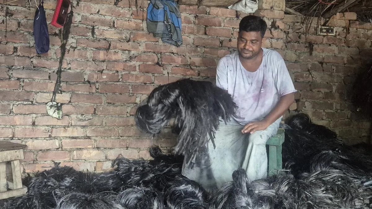 Muslim artisans weave Durga’s hair, crafting a unique story of harmony in West Bengal