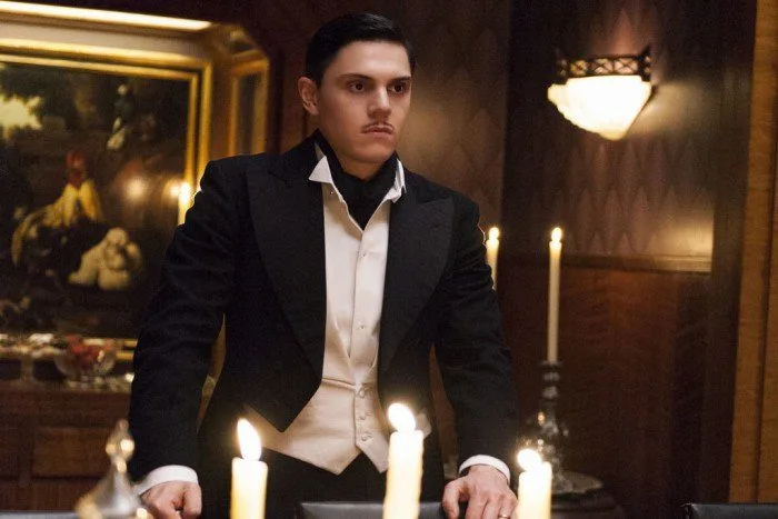 ‘American Horror Story’: Ryan Murphy rasga elogios à atuação de Evan Peters