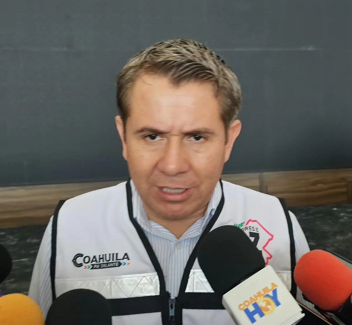 Coahuila se alista para aplicar la restricción de celulares en escuelas básicas tras lineamientos federales