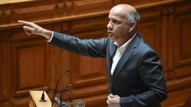 PCP vê "ataque" à Segurança Social e promete "grande" resposta