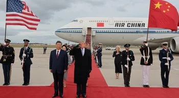 Xi Jinping já aterrou nos Estados Unidos e foi recebido por Trump