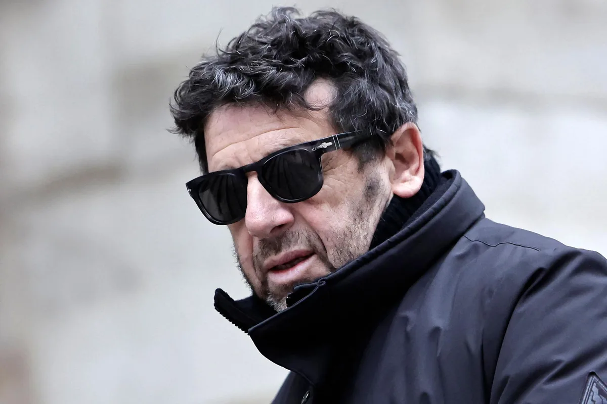 « Incompréhension » et « inquiétude » : l’allègement du contrôle judiciaire de Patrick Bruel interroge les plaignantes