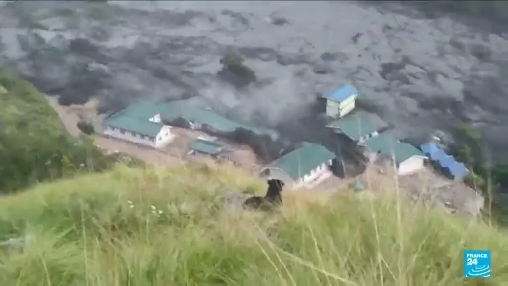 Népal : une nouvelle coulée de boue déferle des montagnes six semaine après les inondactions