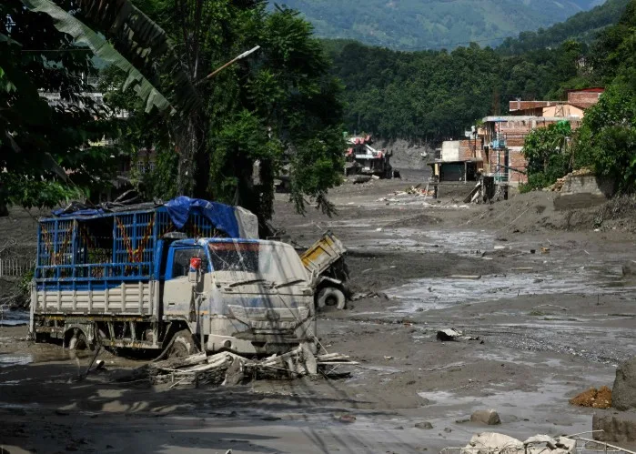 Qué es un Glof, el “tsunami desde el cielo” provocado por el desprendimiento de un glaciar en Nepal y el Tíbet