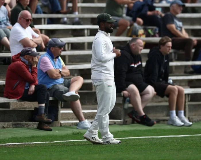 Yorkshire v Leicestershire, Warwickshire v Notts and more: county cricket, day three – live