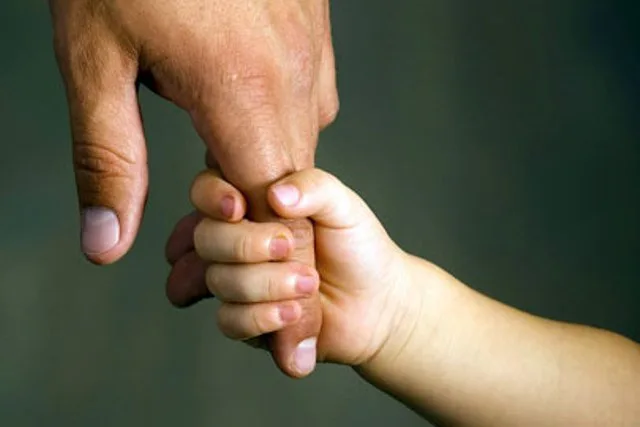 Quatro crianças indígenas deixam acolhimento e voltam a viver com a família no Acre