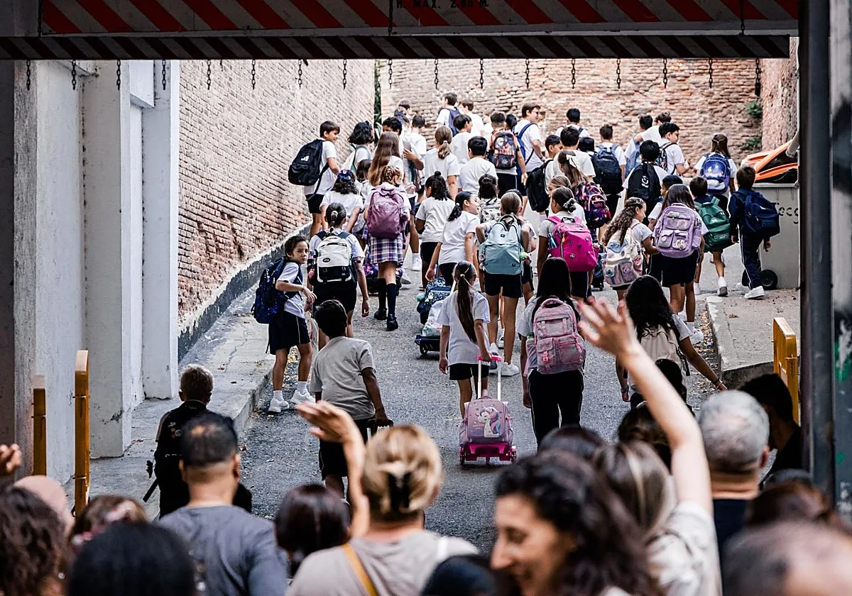 Un profesor por cada 50 alumnos en Infantil y Primaria: servicios mínimos para la huelga educativa en Madrid