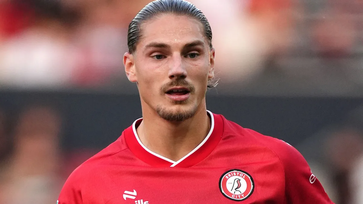 Bristol City claim first win under Skubala
