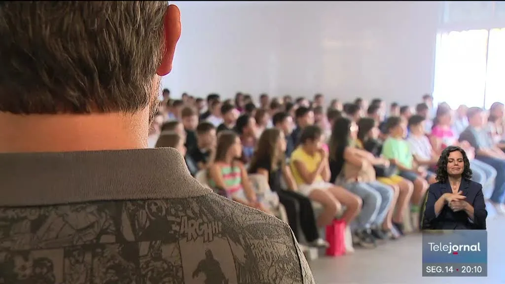 "Aver-o-mundo". Escola da Póvoa de Varzim acolhe 27 nacionalidades