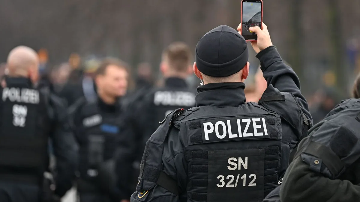 Polizei in MV: Sicherheitsprobleme bei neuen Polizei-Handys