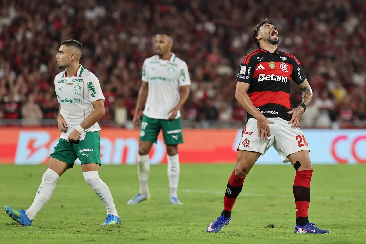 Palmeiras volta a depender apenas de si para ser campeão do Brasileirão