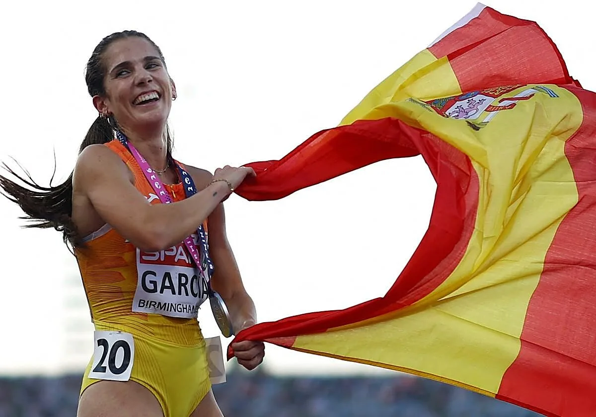 Marta García, 28 años, subcampeona de Europa de 5.000 metros de atletismo: «Desayuno y meriendo avena, leche y tostadas»