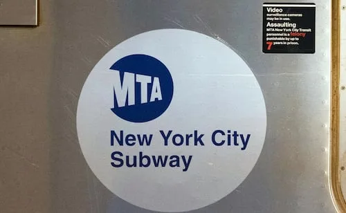 Tiroteo en metro de Nueva York; muere un hombre baleado en estación de Manhattan