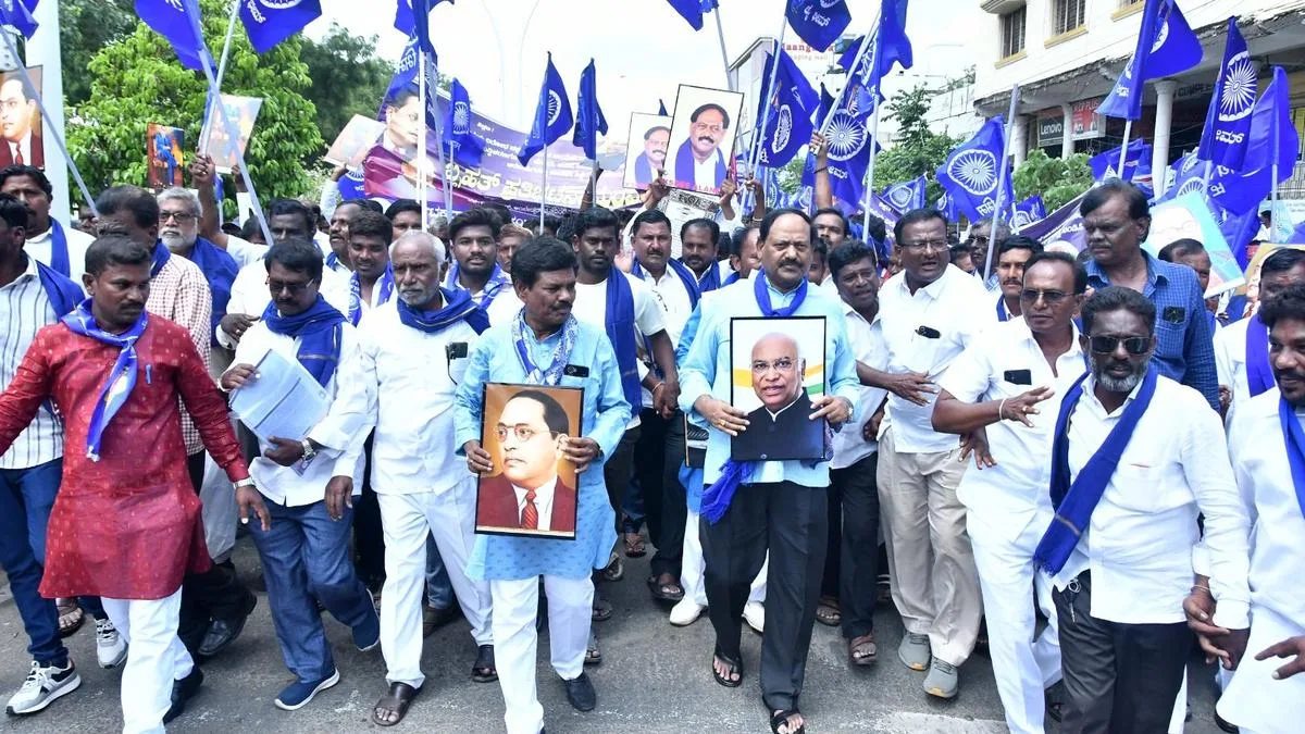 DSS takes out protest rally in Kalaburagi condemning ‘purification’ ritual at Mallikarjun Kharge’s venue in Uttarakhand