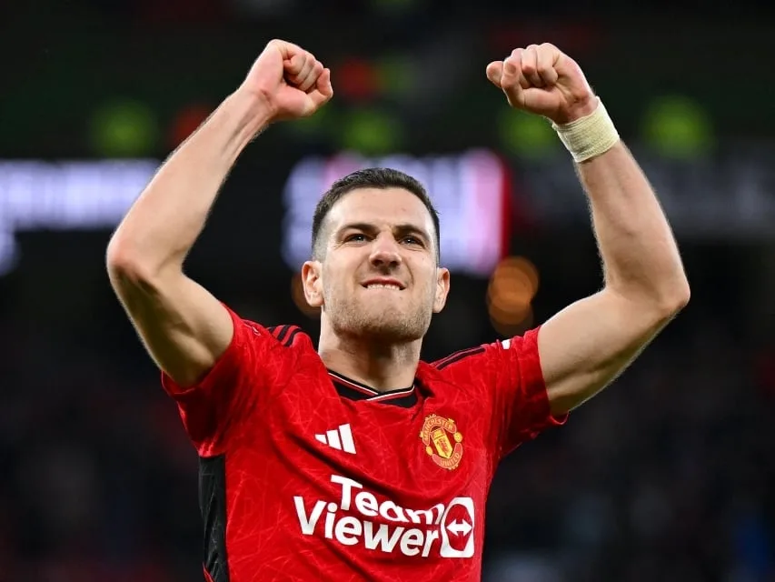 Mourinho ‘torpedeó’ el fichaje de Dalot por el Atleti