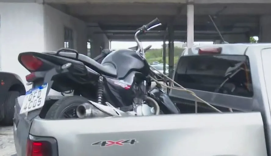 Três homens são presos suspeitos de integrar quadrilha de roubo de motos, em João Pessoa