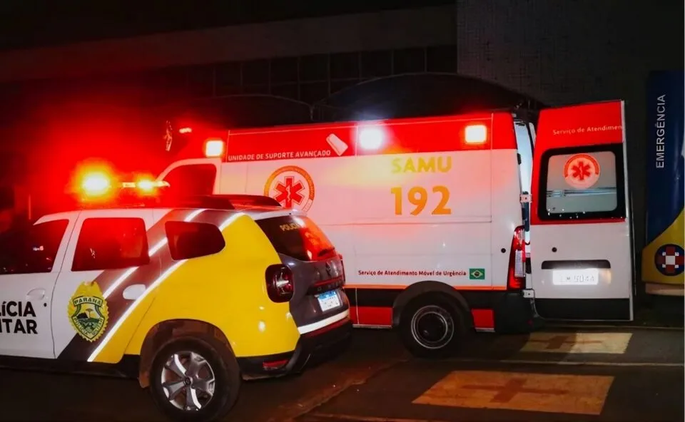 Mulher tem dentes quebrados e mão cortada ao tentar separar briga em bar; dois homens também ficaram feridos