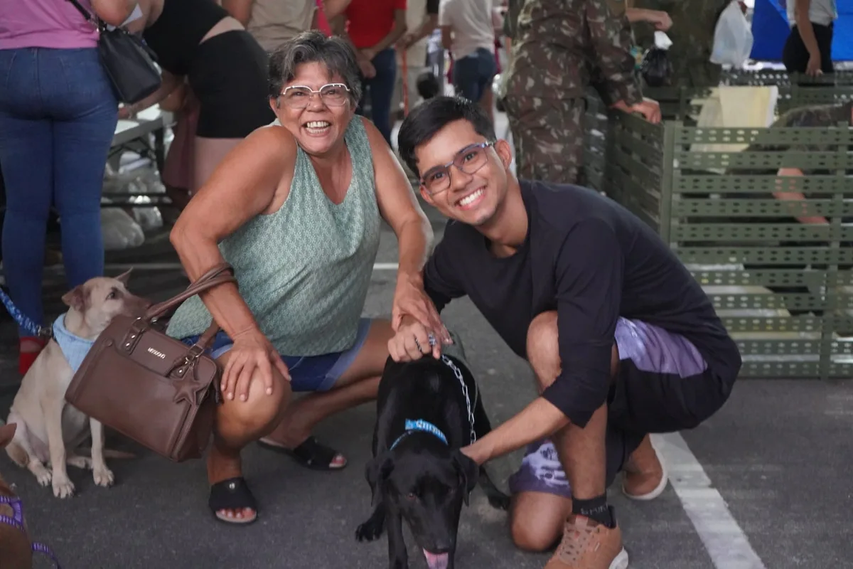 Feira de adoção terá cães e gatos em busca de novo lar neste domingo (11)