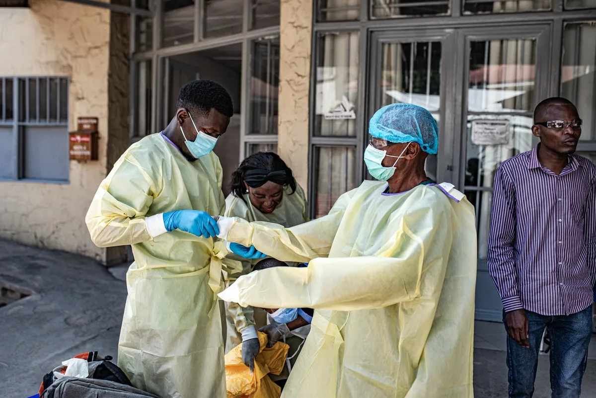 RDC recibirá 70.000 dosis de la vacuna contra el ébola pese a que no está probada contra el virus Bundibugyo