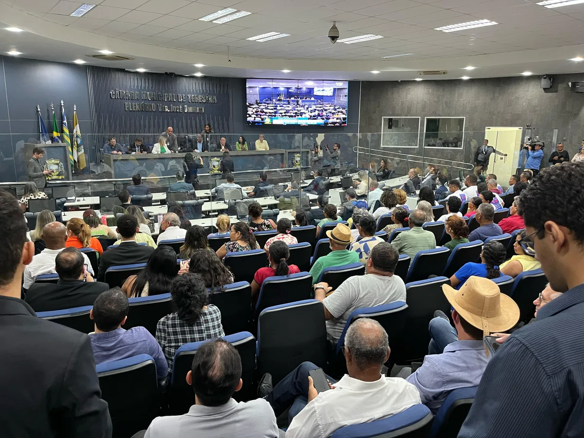 Falta de água em Teresina é tema de audiência; concessionária promete melhorias em até 20 dias