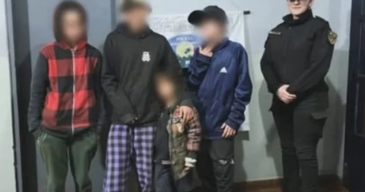 Cinco hermanitos quedaron tres semanas abandonados en una casilla en Misiones