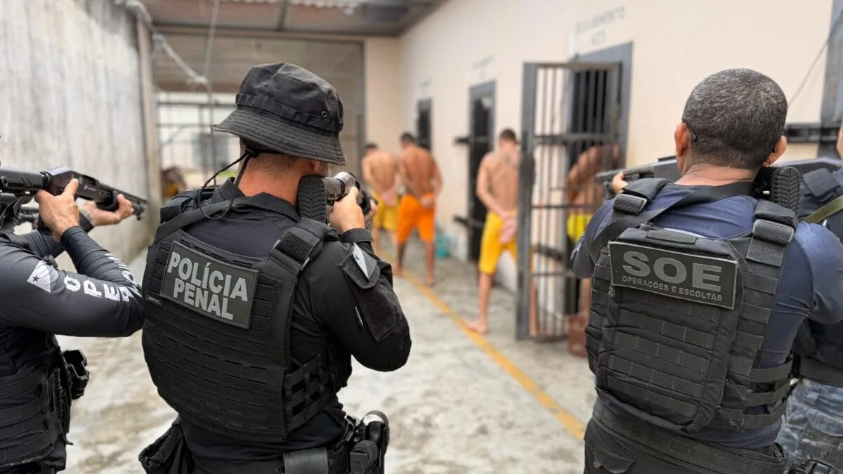 Operação encontra drogas, celulares e armas em presídios no interior do Acre