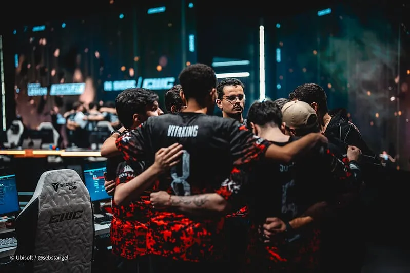 FaZe Clan vence FURIA e conquista título inédito de Rainbow Six na EWC 2026