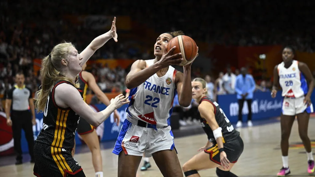 Mondial féminin de basket: la France domine l'Allemagne (86-64) et s'offre une finale historique
