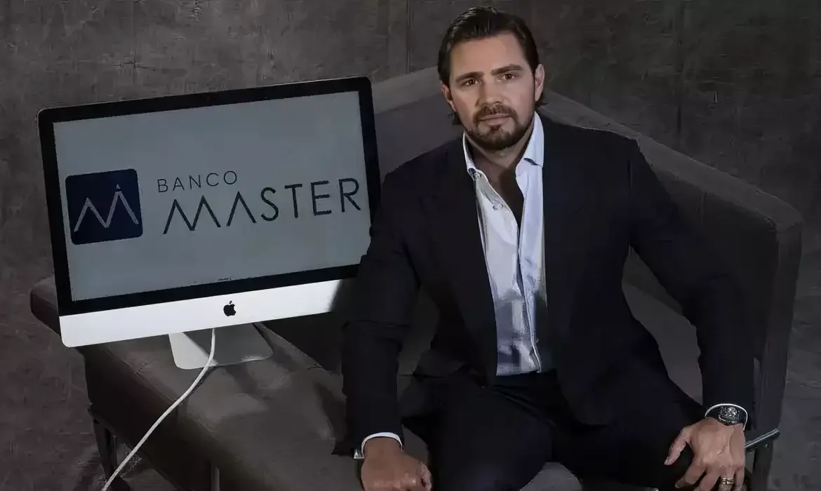 Vorcaro demonstrou preocupação com suposto jantar com Bolsonaro e Flávio em 2024