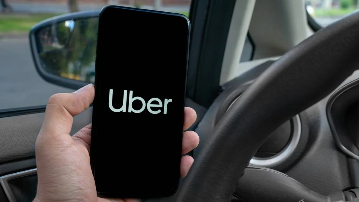 Cancelou 64% das corridas: motorista da Uber é excluído, perde a conta, pede R$ 36 mil e vê Justiça mudar tudo