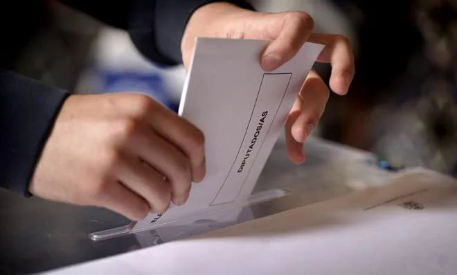 De Asturias a Zamora: las provincias donde el PSOE teme más que la división del voto penalice al bloque progresista
