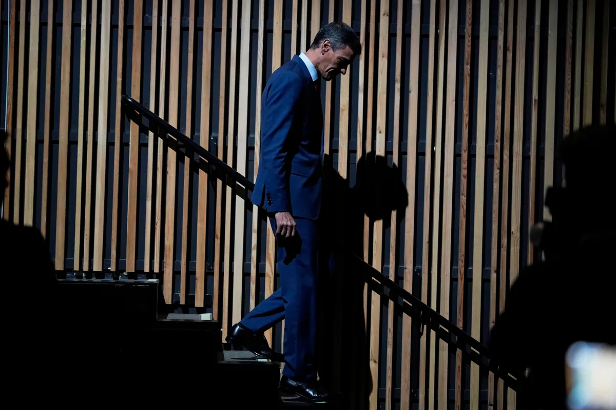 Un Congreso paralizado con menos leyes que nunca mientras Sánchez bate récord de decretos