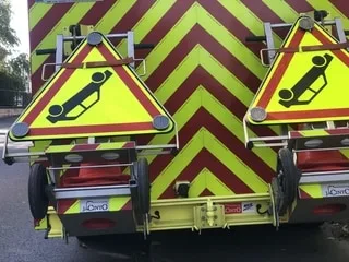 Une voiture termine dans un arbre en Vendée, le conducteur grièvement blessé