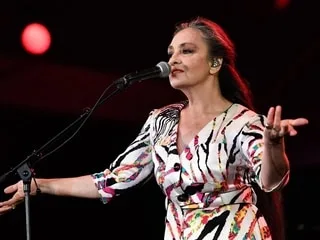 Mort de Catherine Ringer : « Punk géniale », « inclassable », « libre »… Artistes et politiques saluent sa mémoire