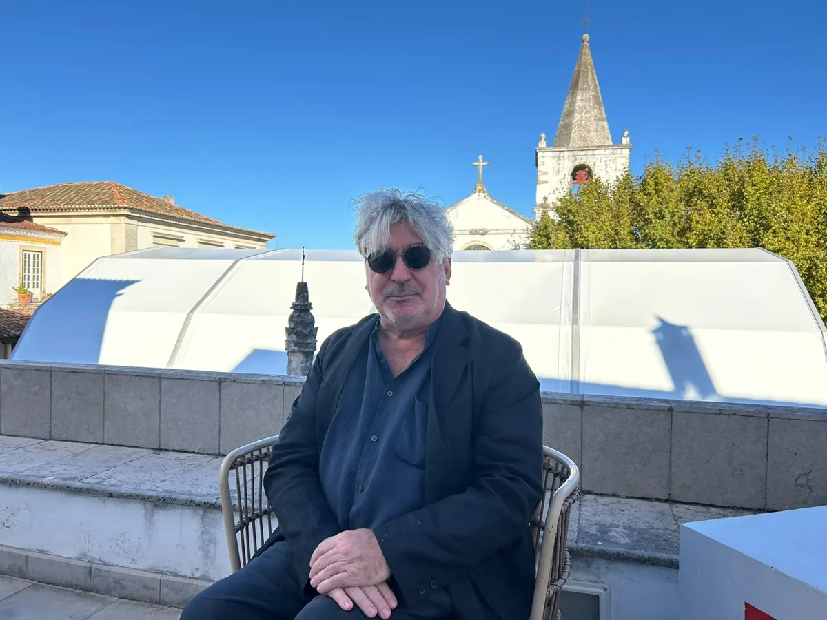 ‘O livro tem pele própria, há uma relação erótica’, defende o escritor André Gago