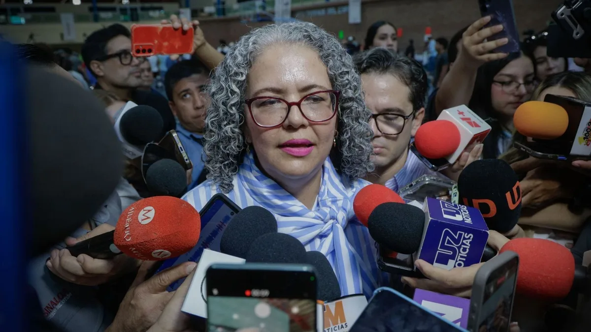 Rompen piñatas de Sheinbaum y Graciela Domínguez en marcha de Sinaloa: la gobernadora anuncia visita de la presidenta a Culiacán