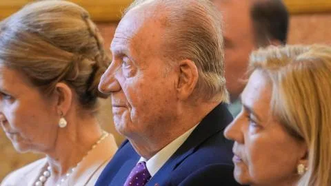 Juan Carlos I frena su batalla por los 65 millones de euros que donó a Corinna Larsen