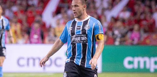 Com ajuda de Neymar e Neymar Pai, Santos fica otimista para trazer Arthur