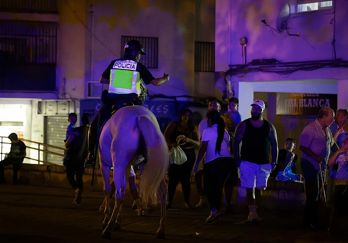 La Policía Nacional 'limpia' Norte, el distrito más conflictivo de Granada