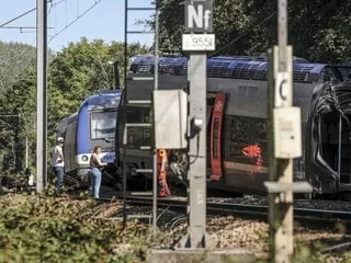 Après l’accident de train en Normandie, beaucoup de questions et d’inquiétude