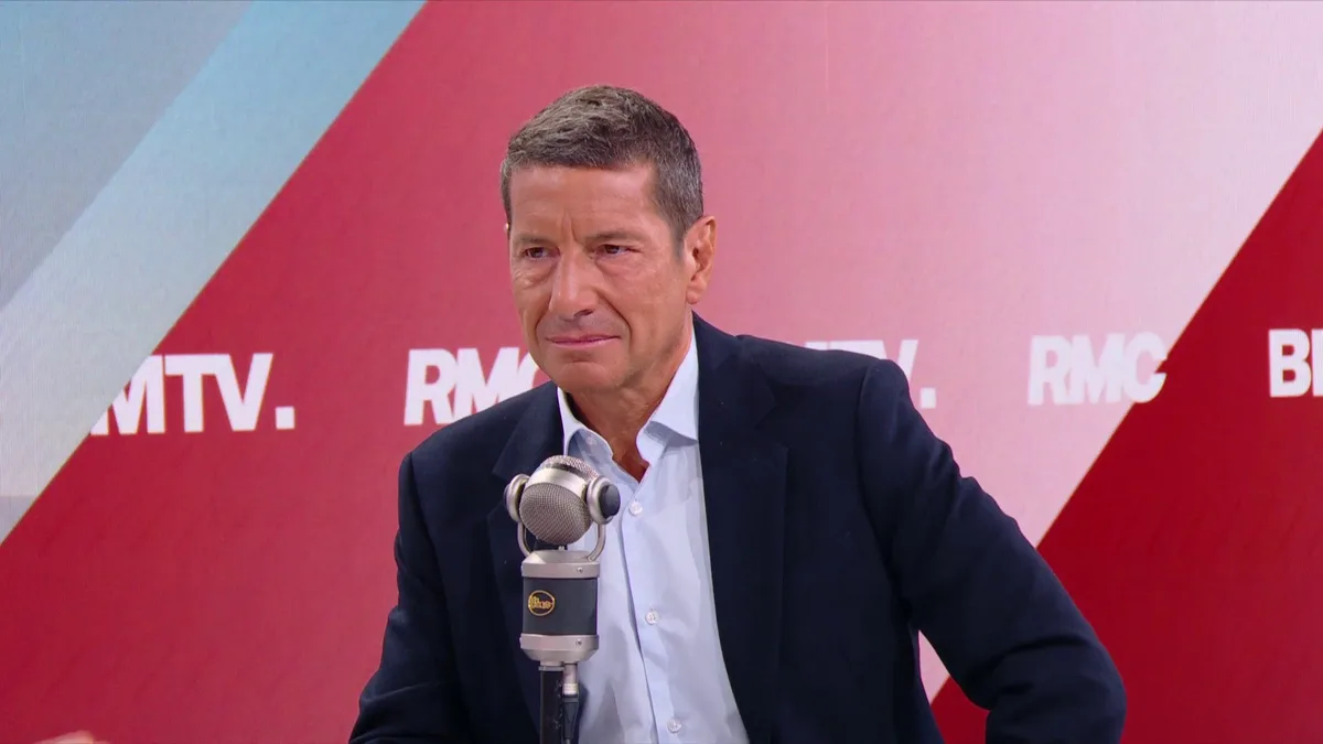Présidentielle 2027: David Lisnard propose une primaire de droite "avec ceux qui veulent" mais dit qu'il "n'irait pas gouverner avec Édouard Philippe ou Gabriel Attal"