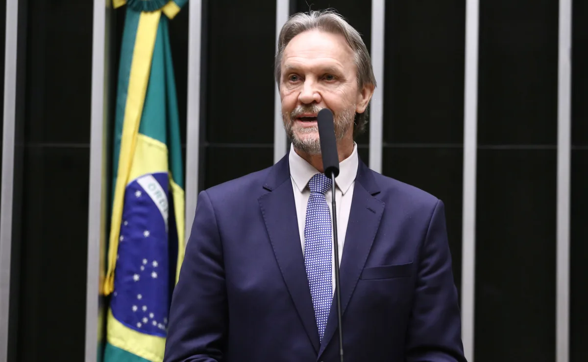 Motta cancela sessão da Câmara após líder do PT passar mal em reunião