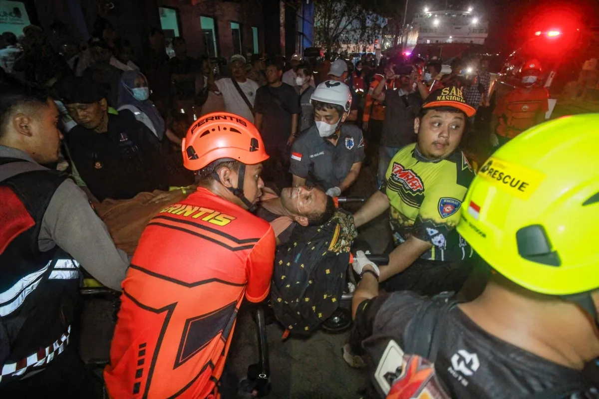 Naufrágio na Indonésia deixa seis mortos e mais de 140 desaparecidos