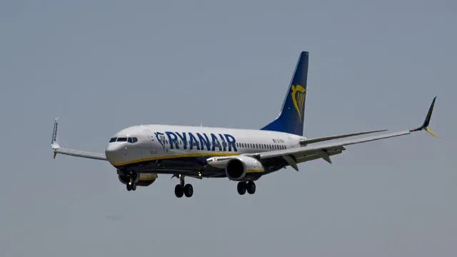 Ryanair prevê menos voos no inverno para limitar custos com combustível