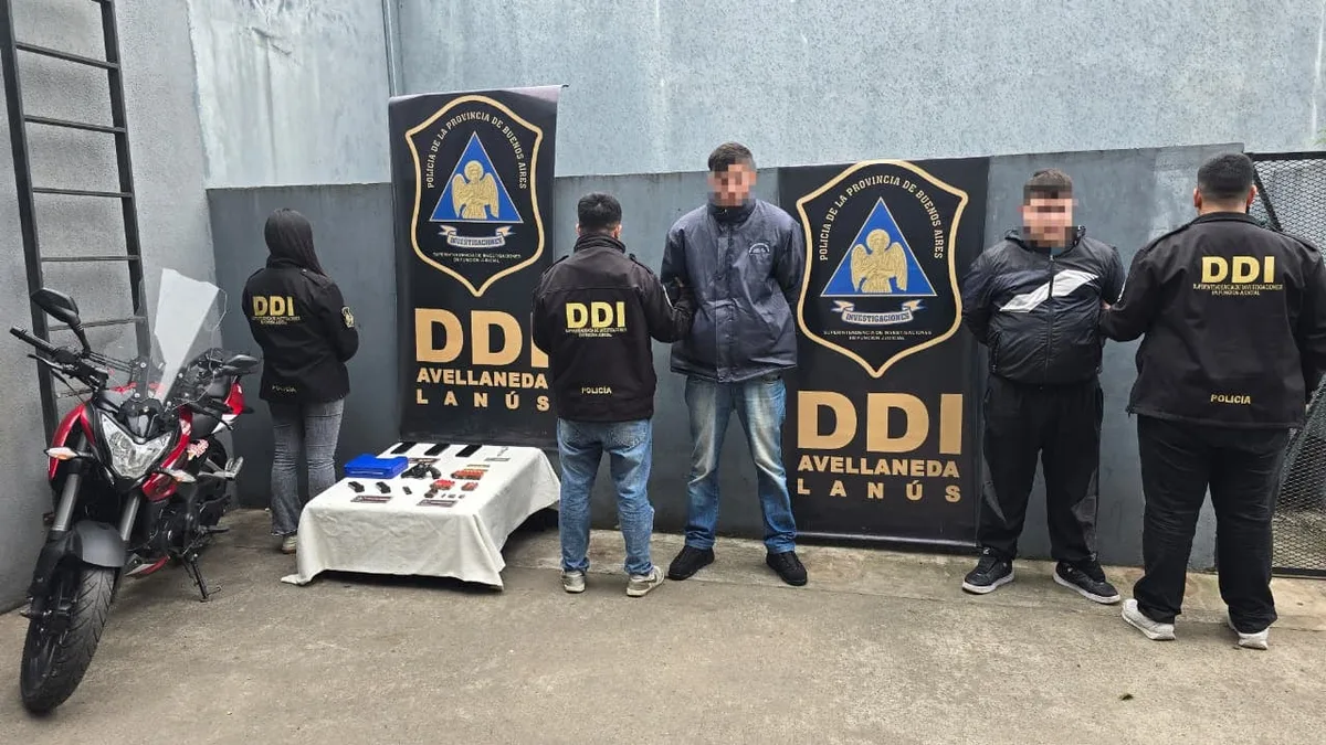Cuatro motochorros, dos disparos y una fuga de cinco meses: cayeron los últimos acusados de matar a un policía en Lanús