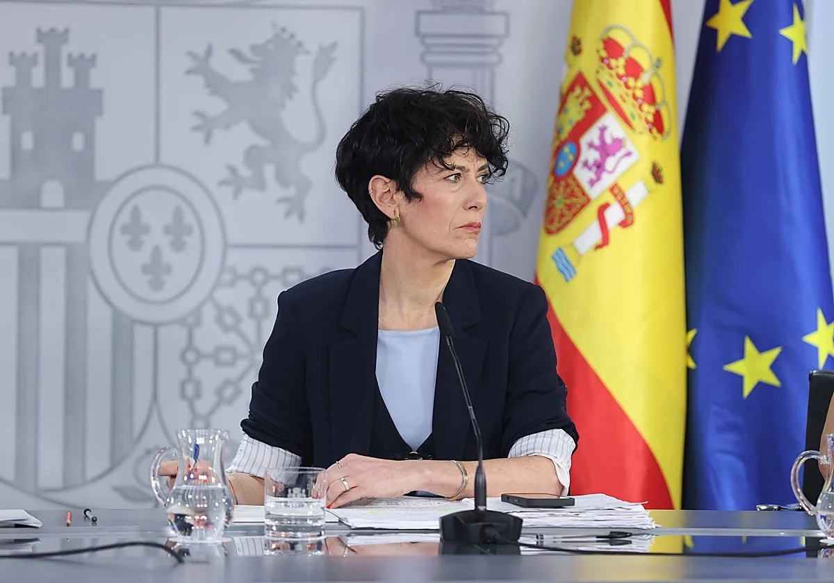 El Gobierno ya trabaja en ampliar a 4.500 las camas en carpas para inmigrantes en Ceuta