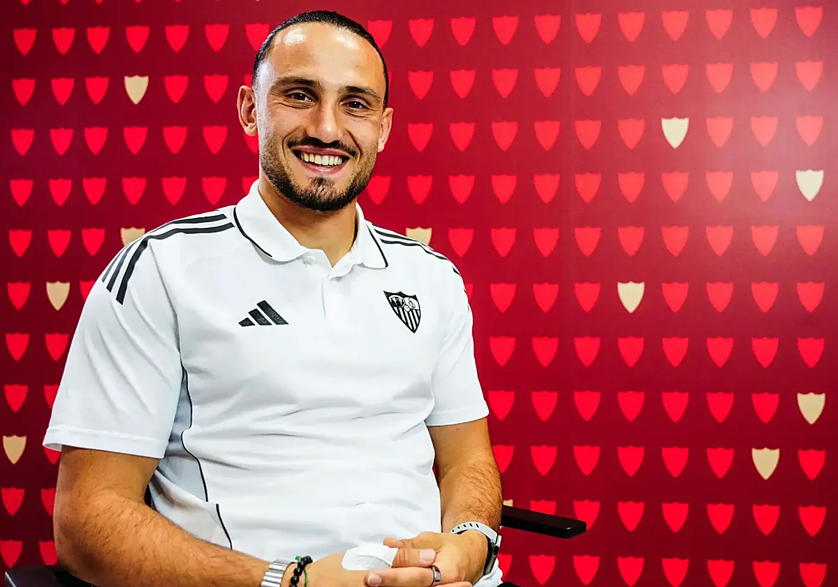 Kochorashvili y su fichaje por el Sevilla FC: «Cuando entré en el estadio, sentí que era el sitio correcto»