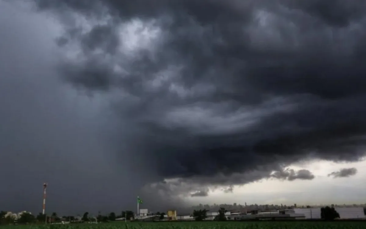 Cidades de Goiás têm novo alerta para tempestade com granizo; veja lista