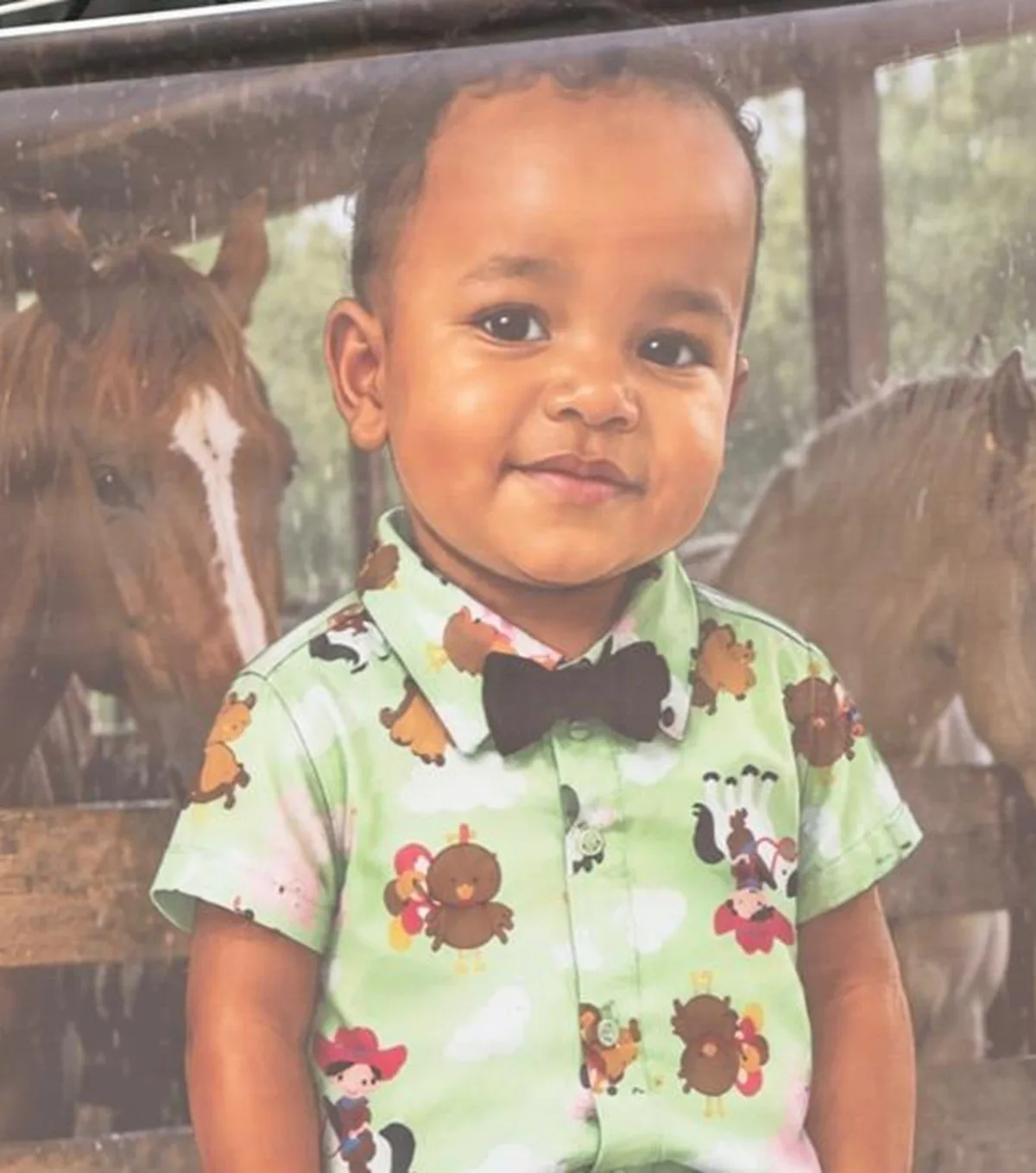 Mãe de criança morta atropelada sepulta filho no dia do aniversário em Maceió
